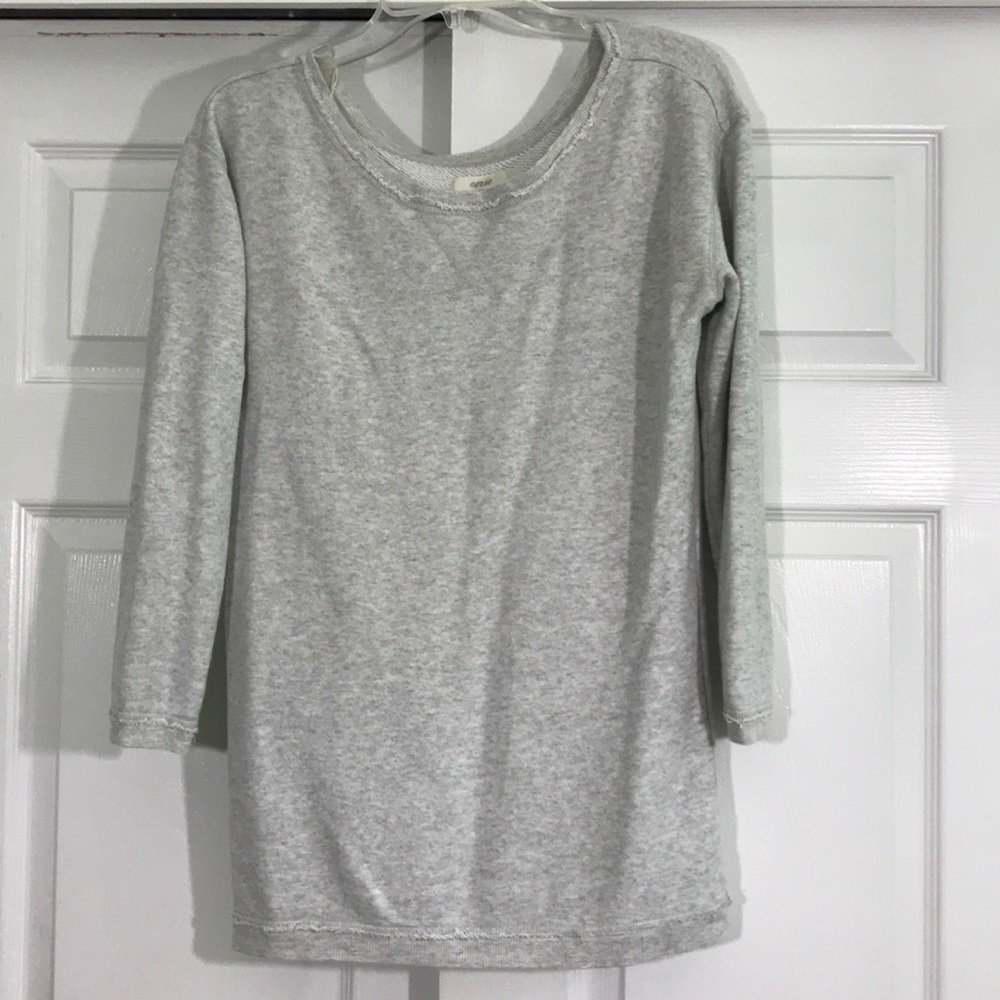 aerie Scoop Neck 3/4 Sleeve Gray Sweater M